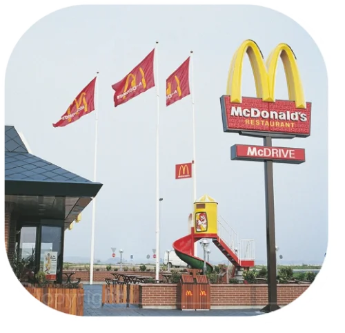 GFK-Fahnenmast mit Kurbelhissvorrichtung