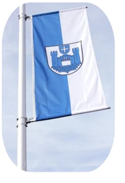 Mastbanner mit Stadtwappen